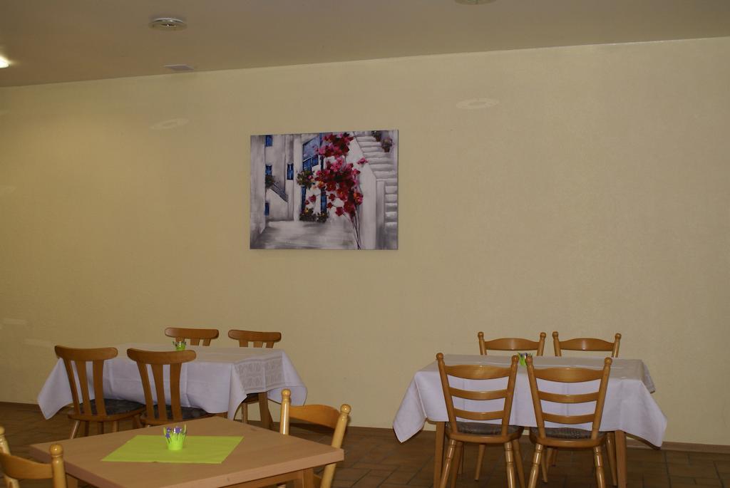 Pension Lindenhof Limburg an der Lahn Exterior photo